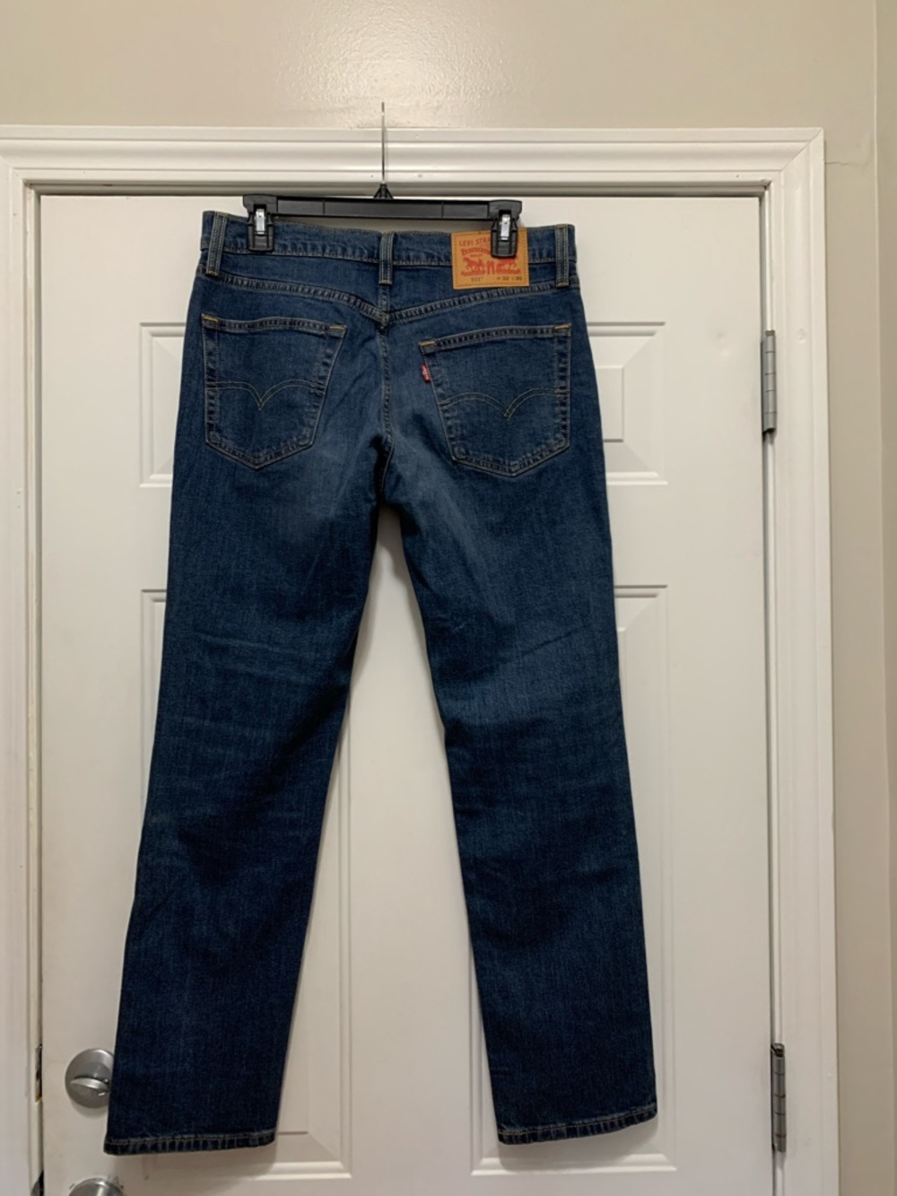 Levi's 511 Men’s Mid-Dark Blue Straight Jeans Size 32/30
